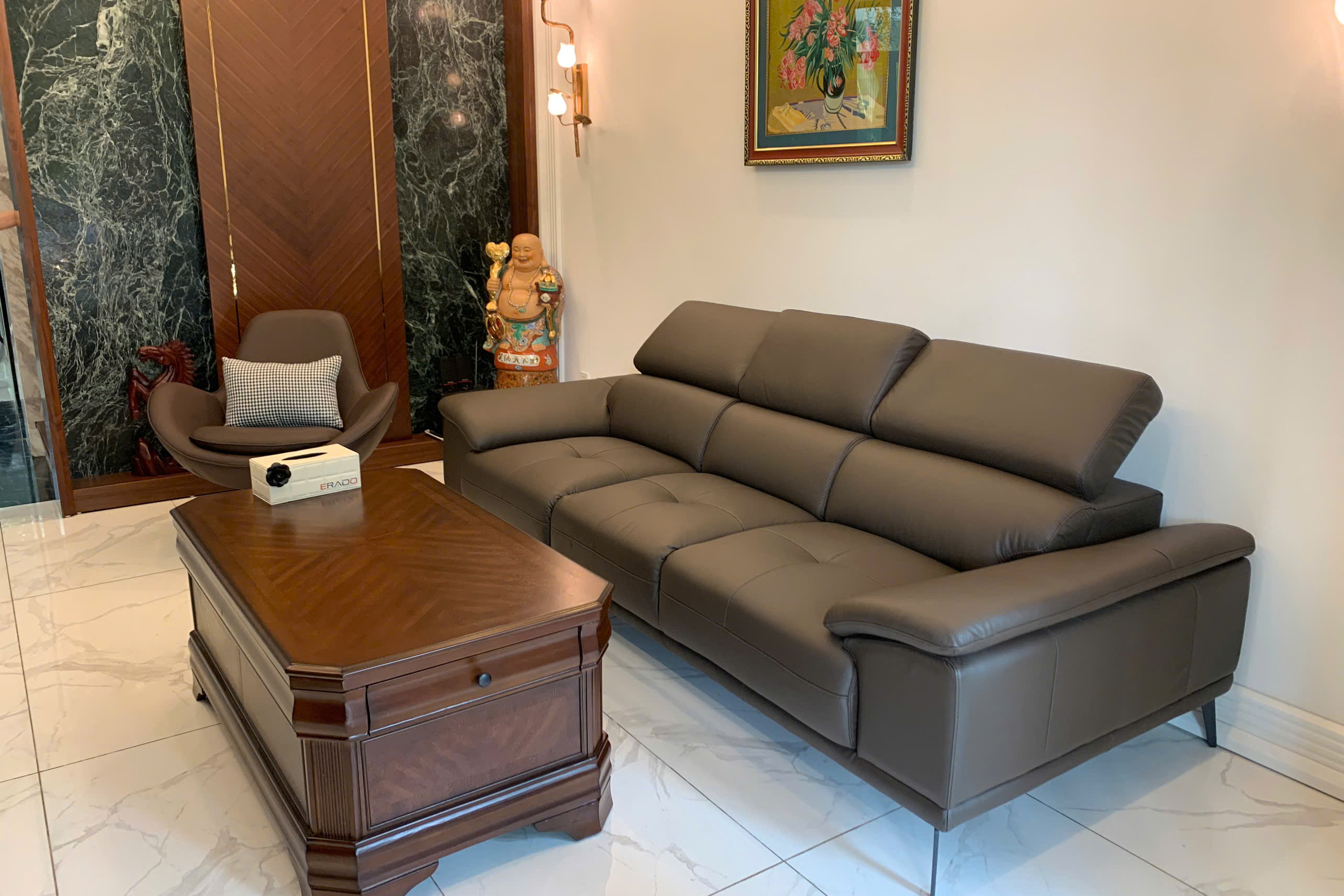 ERADO BÀN GIAO THÀNH CÔNG BỘ SOFA DA BÒ THẬT CHO GIA ĐÌNH ANH TÚ Ở HÀ NỘI